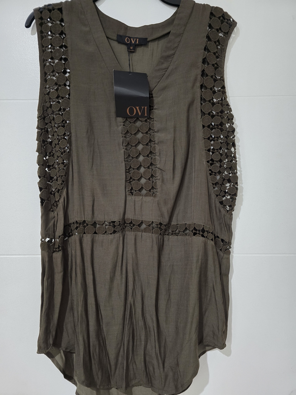 Ovi Olive Crochet-Panel V-Neck Tunic Top
